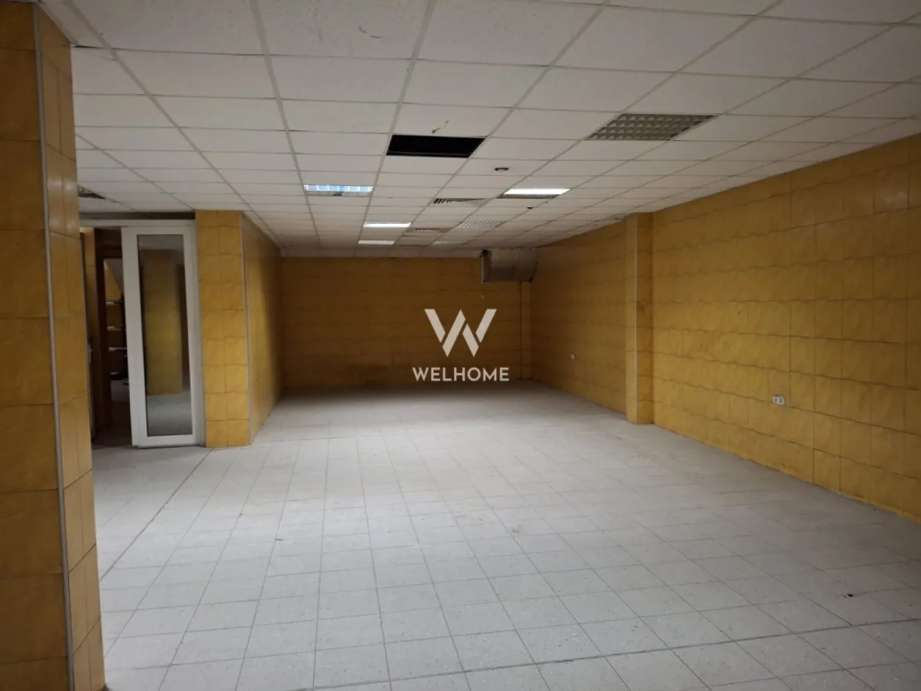 Spatii de inchiriat pentru productie/ industrial, Sibiu - Oferim spre închiriere spații industriale și de producție în Sibiu, cu suprafețe cuprinse între 300 mp și 1000 mp, ideale pentru activități de producție, depozitare, logistică sau distribuție.

Avantaje:
-suprafețe generoase și compartimentare flexibilă
-anexe pentru birouri și sală de mese
-curent trifazic
-cces facil pentru autovehicule de marfă / TIR
-parcare disponibilă
-poziție centrală, cu acces rapid către principalele zone ale orașului
-acces rapid la autostradă
-spații potrivite pentru diverse activități industriale și comerciale

Preț: 7 euro/mp, negociabil, în funcție de suprafață și perioada contractuală.

Pentru mai multe detalii și programarea unei vizionări, vă rugăm să ne contactați telefonic.