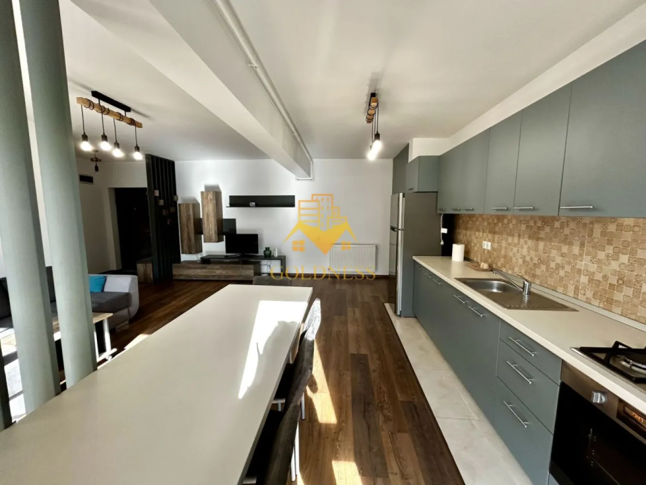 2 camere open space, Storia Cucina, Parcare, Zona Eroilor, Floresti