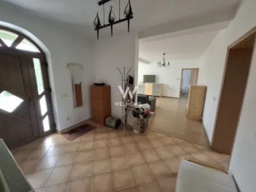 Casa individuala intima cu teren mare in Avrig, Sibiu