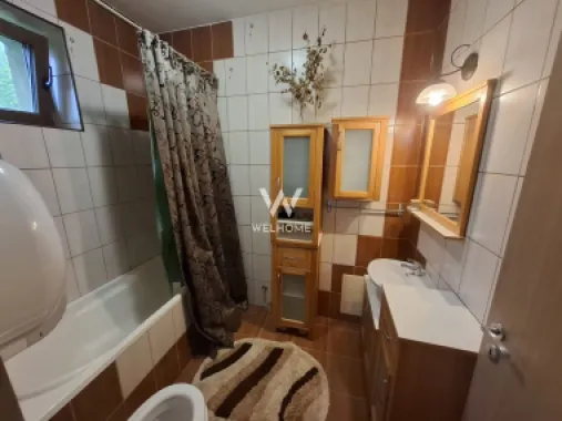 Casa individuala intima cu teren mare in Avrig, Sibiu