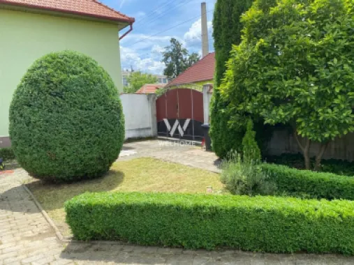 Casa individuala intima cu teren mare in Avrig, Sibiu