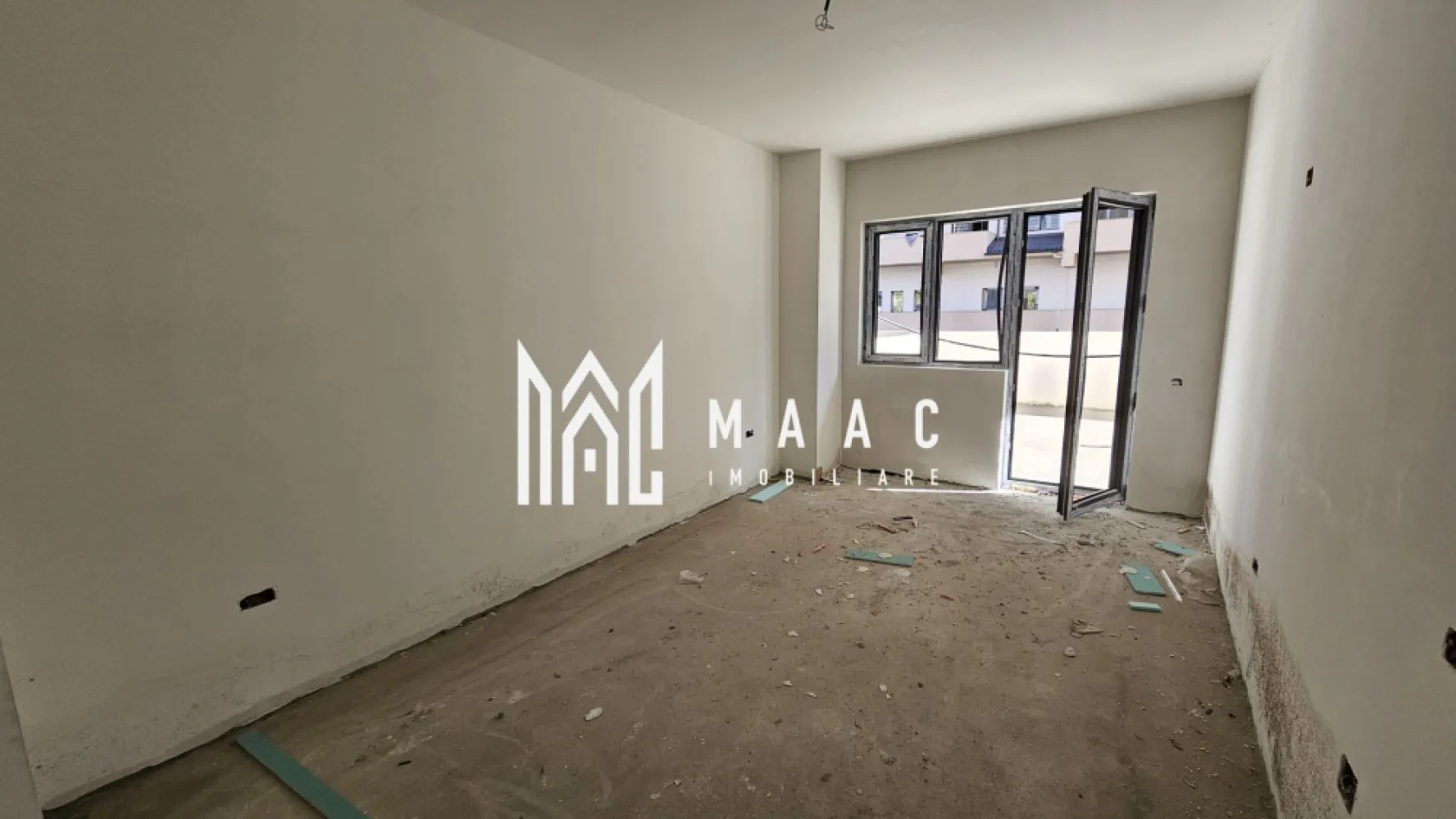 Apartament 2 camere cu predare la Cheie | Bulevard | ID-MO117 - MAAC Imobiliare vă propune spre vânzare un apartament cu 2 camere si o terasa generoasa, cu predare la cheie ( in curs de finisare) si loc de parcare exterior, pozitionata la parterul inalt al unui bloc nou P+7 pe Bulevardul Dem Radulescu. PREȚ 89.000| Apartamentul este compus din: -living cu acces la terasa -dormitor -bucătărie închisă cu acces la terasa -baie cu geam -terasa spatioasa (aproximativ 40 mp) Apartamentul se va preda finisat la cheie,(glet,lavabil,parchet, gresie,obiecte sanitare), cu incalzire in pardoseala. MAAC Imobiliare vine în sprijinul dumneavoastră cu: -Consultanță imobiliară -Consiliere juridică -îndrumare financiară -Atenție, respect și corectitudine Sunați acum pentru a programa o vizionare! - CP2777150 }}