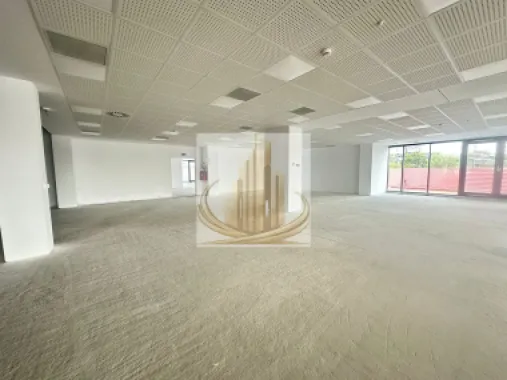 Spațiu comercial premium de mari dimensiuni – Fabrik Residence |