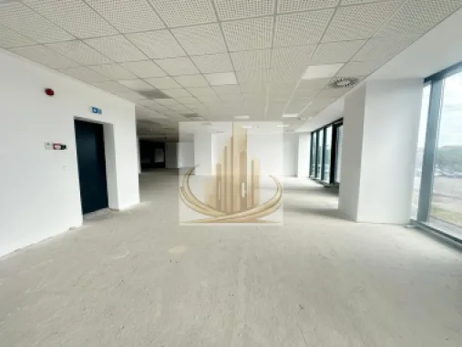 Spațiu comercial premium de mari dimensiuni – Fabrik Residence |