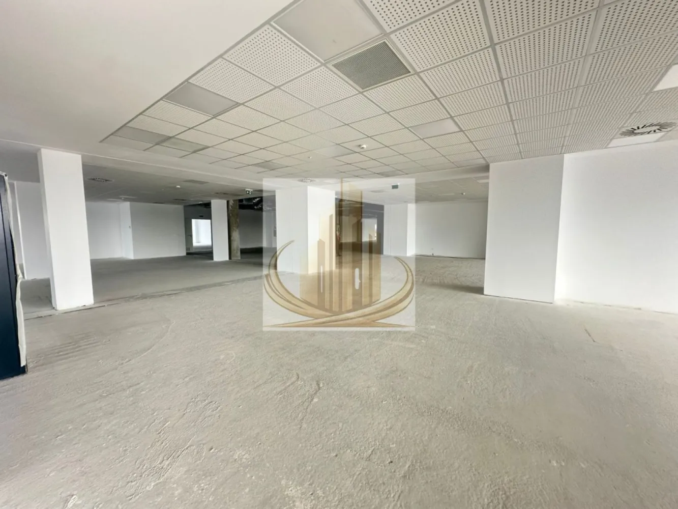 Spațiu comercial premium de mari dimensiuni – Fabrik Residence |