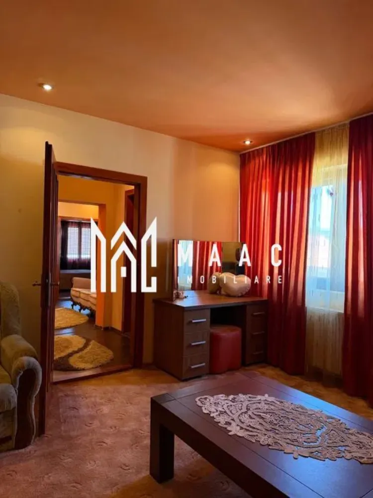 Casa individuala | 4 camere | 180MP | Teren 900 MP | Saliste - MAAC Imobiliare vă prezintă o casă individuală, situată în Săliște, într-o zonă liniștită, cu aer curat și acces facil, ideală atât pentru locuit permanent, cât și pentru investiție sau casă de vacanță.

Proprietatea este amplasată pe un teren generos de 900 mp, cu acces din două străzi, și beneficiază de o suprafață utilă de 180 mp și o amprentă la sol de 110 mp. Deschiderea terenului este de 16 ml.

Compartimentare:
Parter
Living spațios
Bucătărie
Baie

Etaj
3 dormitoare
Bucătărie
Baie
2 balcoane, dintre care unul cu acces din dormitor și unul cu acces din holul etajului

Dotări și anexe:
Centrală termică proprie cu calorifere
2 garaje
Magazie pentru depozitare
Filigorie, ideală pentru relaxare și petrecerea timpului liber.

Avantaje:
Acces din două străzi
Zonă liniștită, perfectă pentru familie
Ideală pentru locuit, investiție sau casă de vacanță
Se vinde exact ca in poze, pregătită pentru mutare imediată.

Pentru mai multe informații, specificați ca ați văzut anunțul cu ID: CP3080031