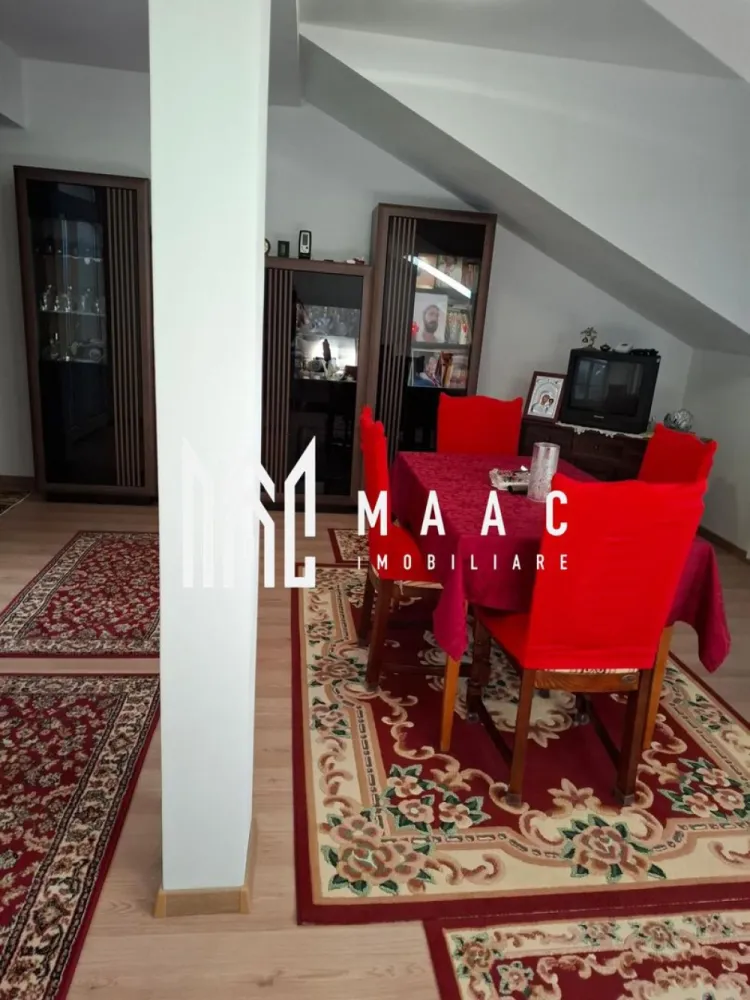 Apartament 3 camere | Etaj 2 | Mobilat | 68 MPU | Turnisor - MAAC Imobiliare vă prezintă spre vânzare un apartament cu 3 camere, situat la etajul 2 din 2 în zona Turnisor din Sibiu.

Caracteristici:
Apartament cu 3 camere decomandat.
Suprafață utilă de 68 mp.
Situat la etajul 2 din 2.
Construcție relativ nouă, anul 2020.
Compartimentare practică și eficientă.

Compartimentare:
Hol de acces.
Living spațios.
Bucătărie.
Două dormitoare.
Baie.

Dotări și confort:
Centrală termică proprie.
Încălzire prin calorifere.

Mobilare și utilare
Apartamentul se vinde mobilat, conform fotografiilor.
Pregătit pentru mutare imediată.

Avantaje locație
Zonă bine dezvoltată, cu acces rapid către magazine, școli și mijloace de transport.
În apropiere se regăsesc toate facilitățile necesare unui trai confortabil.

Pentru mai multe detalii precizati telefonic ca ati vazut anuntul cu ID: CP3052225