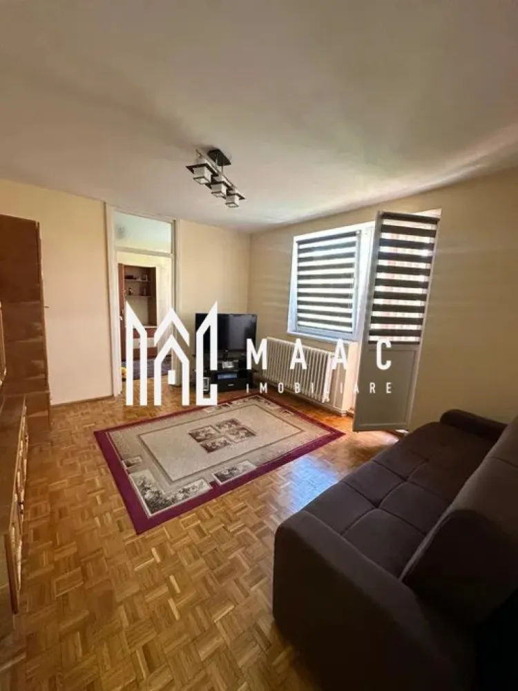 Apartament 2 Camere I Etaj 4 I Mobilat I zona Cedonia - Se oferă spre închiriere apartament cu 2 camere, situat in Cedonia într-o zonă liniștită și foarte bine poziționată din Sibiu.

Locuința are o suprafață de aproximativ 37 mp, este nedecomandată și se află la etajul 4, fiind ideală pentru studenți, cupluri sau persoane active care își doresc acces rapid către toate punctele importante ale orașului.

Caracteristici:
2 camere
Suprafață utilă: aproximativ 40 mp
Etaj 4
Compartimentare practică

Zonă liniștită și accesibilă
Disponibil imediat

Avantaj major – localizare excelentă:

Apartamentul se află în imediata apropiere a:
Liceului Economic
Liceului Pedagogic
Facultății de Inginerie
Facultății de Litere
Facultății de Științe Economice
Toate fiind accesibile inclusiv pietonal.

Facilități în apropiere:
Restaurante și cafenele
Magazine și farmacii
Bănci și servicii
Parcuri și zone verzi pentru relaxare
Acces rapid către transportul public

Un apartament bine poziționat, ideal pentru cei care caută confort, accesibilitate și conexiune rapidă către zonele educaționale și comerciale ale orașului.

Pentru informati si vizionari: CP3082418