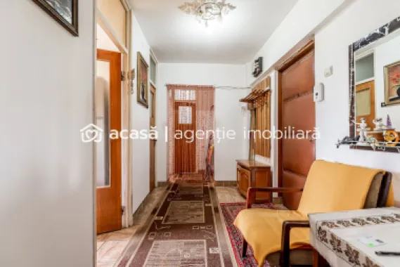 79.900 € | Vlaicu (între UTA și Lebăda) | 2 camere decomandat | lift
