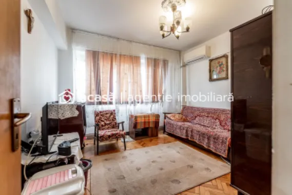 79.900 € | Vlaicu (între UTA și Lebăda) | 2 camere decomandat | lift