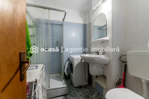 79.900 € | Vlaicu (între UTA și Lebăda) | 2 camere decomandat | lift