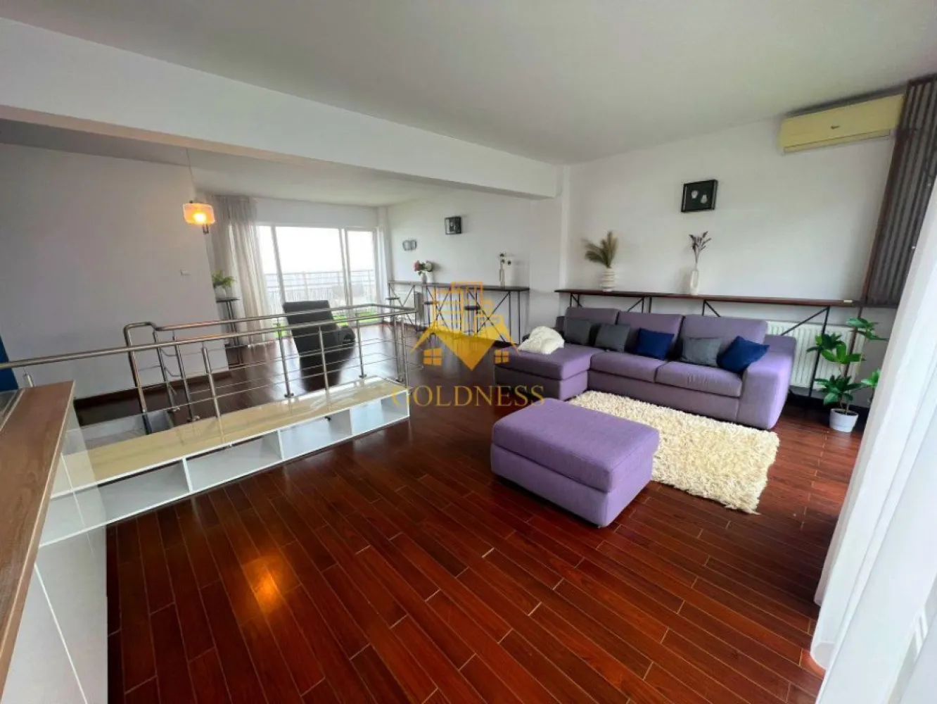 Penthouse , LUX, AC, parcare subterana, Sophia Residence, Buna Ziua - GOLDNESS Imobiliare vă propune spre închiriere un penthouse / apartament cu 5 camere complet mobilat și utilat pe doua niveluri, la etajul 6+etaj tehnic, în Cartierul Buna Ziua, Complexul Sophia Residence. 
Dispune de loc de parcare subteran!
Apartamentul este compartimentat astfel:
-2 dormitoare cu paturi matrimoniale
 - 3 bai, una cu vana si 2 cu cabina de dus, dulapuri pentru depozitare,
- 2 living-uri cu canapele extensibile, dotate cu AC, TV, dressing,
- o camera renovata ca si birou
- o camera mai mica mobilata ca si dressing.
- 4 terase de 70 mp in total, cu iesire din fiecare dormitor.

Imobilul este dotat cu toate cele necesare-termoficare cu calorifere, mașină de spălat haine, masina de spalat vase, 2 aer conditionat, frigider, plită electrică, hotă, TV, etc. 
Se află în apropierea stațiilor de transport în comun, magazine, restaurante, spații verzi, farmacii, etc. 

Dacă sunteți interesați de acest apartament și doriți să îl vizionați, dar și pentru alte oferte sau detalii nu ezitați să ne contactați telefonic sau prin e-mail - goldnessimobiliare@gmail.com. Vă stăm la dispoziție!
Pentru intermediere se percepe un comision de 50% din prețul închirierii !