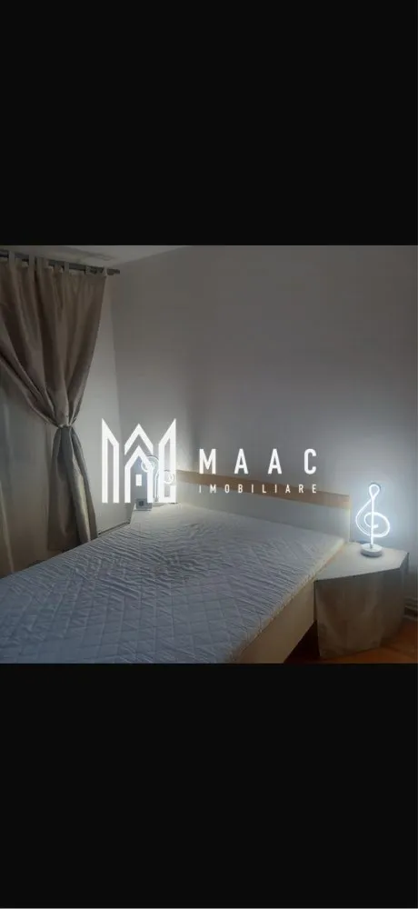 Apartament 2 camere | Etajul 2 | Balcon | Medias - MAAC Imobiliare vă propune spre vânzare un apartament cu 2 camere, situat în Mediaș, la etajul 2 din 4 al unui imobil bine întreținut, ideal atât pentru locuit, cât și pentru investiție.

Locuința are o suprafață utilă de 54 mp și este compartimentată practic și eficient, fiind compusă din:

living luminos
dormitor confortabil
bucătărie
baie
hol de acces
balcon

Apartamentul este poziționat la etaj intermediar (pe mijloc), oferind un confort termic sporit. Proprietatea beneficiază de pivniță și loc de parcare în fața blocului.

Imobilul este construit din cărămidă și dispune de acoperiș din țiglă. Un alt avantaj important îl reprezintă amplasarea excelentă, vis-a-vis de Sala Polivalentă, într-o zonă liniștită și cu acces facil către magazine, școli, mijloace de transport și alte puncte de interes.

Pentru mai multe informații sau pentru programarea unei vizionări, vă stăm cu drag la dispoziție!
Vă rugăm să specificați codul proprietății: CP3075360