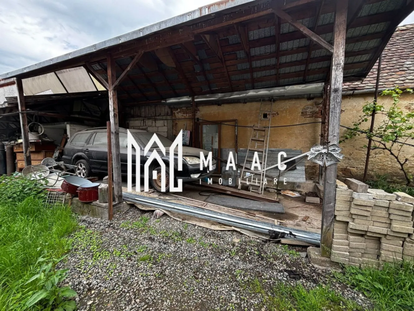 Casă individuală | Teren 1.652 mp | Curte liberă 846 mp | Șura Mica
