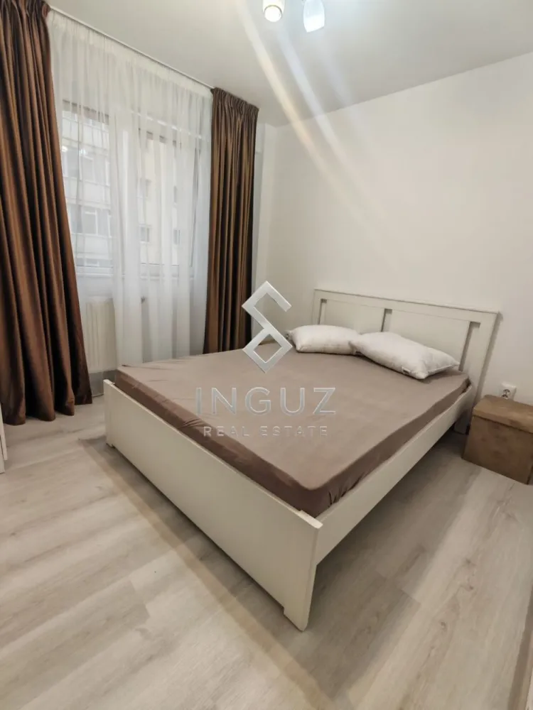 Apartament modern 3 camere – complet renovat – Doamna Ghica / Tei - Apartament modern 3 camere de închiriat – Doamna Ghica / Tei – Str. Ripiceni ⬇️ العربية ⬇️

600 € / lună | 48 mp | etaj 8/10

Apartament complet renovat, modern și luminos, situat într-un bloc reabilitat termic, curat și liniștit.

• 48 mp utili
• Etaj 8 din 10 cu lift
• 2 dormitoare separate
• Bucătărie separată
• Zonă elegantă de dining/living
• Baie cu boiler
• Aer condiționat
• Electrocasnice noi
• Mobilier modern
• Instalații refăcute
• Fără balcon

Poziționare excelentă:
• Aproape de Universitatea Tehnică de Construcții București
• Aproape de Parcul Tei
• Acces rapid către centru și Pipera
• Magazine, transport și zone verzi în apropiere

Ideal pentru cuplu, familie sau persoane care își doresc confort și liniște într-o zonă foarte bună.

شقة 3 غرف للإيجار – damna Ghica / Tei – شارع Ripiceni

600 يورو شهرياً | 48 متر | الطابق 8 من 10

شقة عصرية تم تجديدها بالكامل، تقع في بناية هادئة ونظيفة معزولة حرارياً.

• مساحة 48 متر
• طابق 8 من 10 مع مصعد
• غرفتا نوم منفصلتان
• مطبخ منفصل
• منطقة معيشة وطاولة طعام أنيقة
• حمام مع Boiler
• تكييف
• أجهزة كهربائية جديدة
• أثاث حديث
• تمديدات مجددة بالكامل
• بدون بلكون

موقع ممتاز:
• قريب من جامعة الهندسة والإنشاءات
• قريب من حديقة Tei
• وصول سريع إلى الوسط وPipera
• مواصلات، محلات وخدمات قريبة

مناسبة للعائلات أو الأزواج أو للأشخاص الباحثين عن الراحة والهدوء.