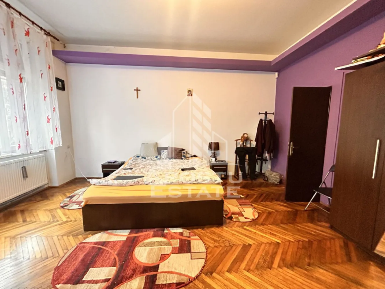 Apartament spațios 4 camere, 2 băi, parteer inalt în Piata Maria