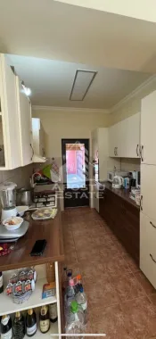 Casa de vanzare cu piscina si 5 camere in Dinias, Timis