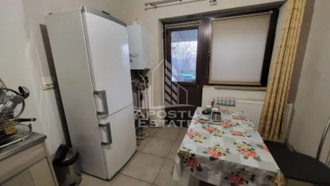 Casa individuala,190 mp utili,garaj si teren de 700 mp,Satchinez