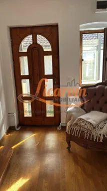 Proprietate saseasca cu 2 corpuri de casa, Comuna Vulcan,Brasov.