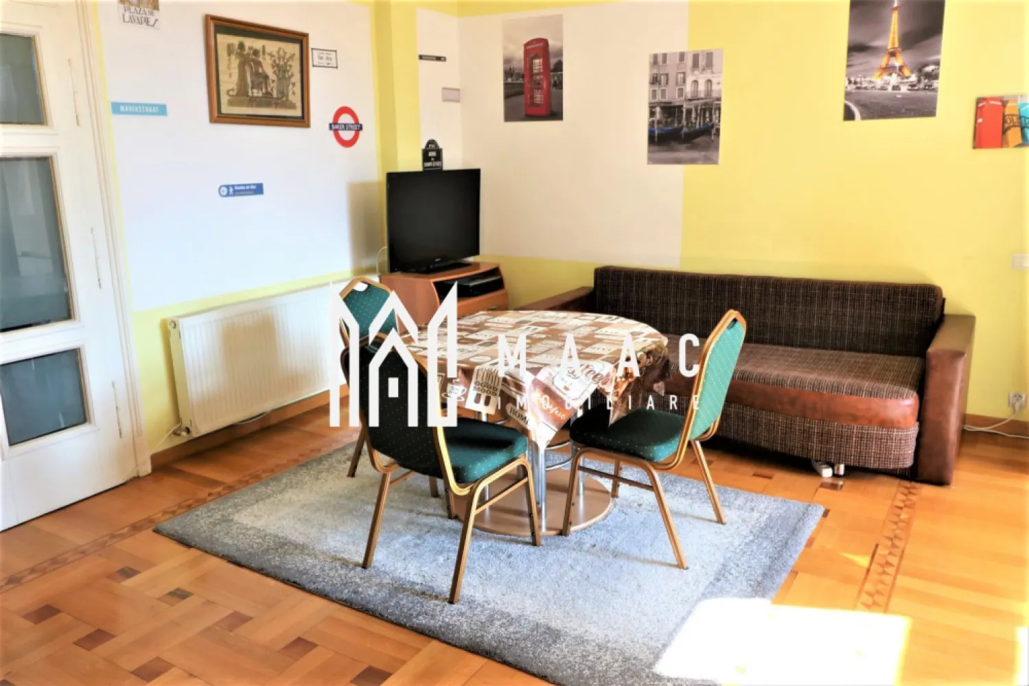 Apartament 2 camere | 82 mp utili | pietonala N. Balcescu - MAAC Imobiliare va propune spre vanzare un apartament la casa, cu o suprafata de 82 mp utili, loc de parcare privat, pivnita si geam la baie. Acesta este compus din 1 dormitor, 1 living, 1 baie, 1 bucatarie, loc de parcare privat si o pivnita de 12 metri patrati. Imobilul se afla in centru, in apropierea restaurantelor, parcurilor, scolilor si mijloacelor de transport. Este pretabil atat pentru locuit, cat si pentru regim hotelier. Pentru mai multe detalii, precizati telefonic ca ati vazut anuntul cu ID: CP1662781 }}