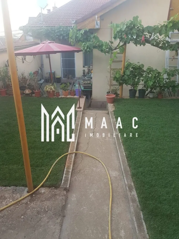 Casa Individuala | Trei Stejari | 130 MPU | 4 Camere - MAAC IMOBILIARE va propune spre vanzare o casa individuala in zona Trei Stejari. Casa este singura in curte, pe o parcela de 230 Mp, suprafata utila a casei fiind de 130 Mp. Aceasta este compusa din: 4 Camere, Bucatarie, 2 Bai si de Pod, care este peste toata suprafata casei, cu posibilitatea de mansardare. De asemenea dispune de Garaj (accesul se face pe poarta cu telecomanda), curte amenajata cu Filigorie si spatiu de Relaxare/Gratar. Pentru mai multe detalii precizati telefonic ca ati vazut anuntul cu ID: CP.1578607 }}