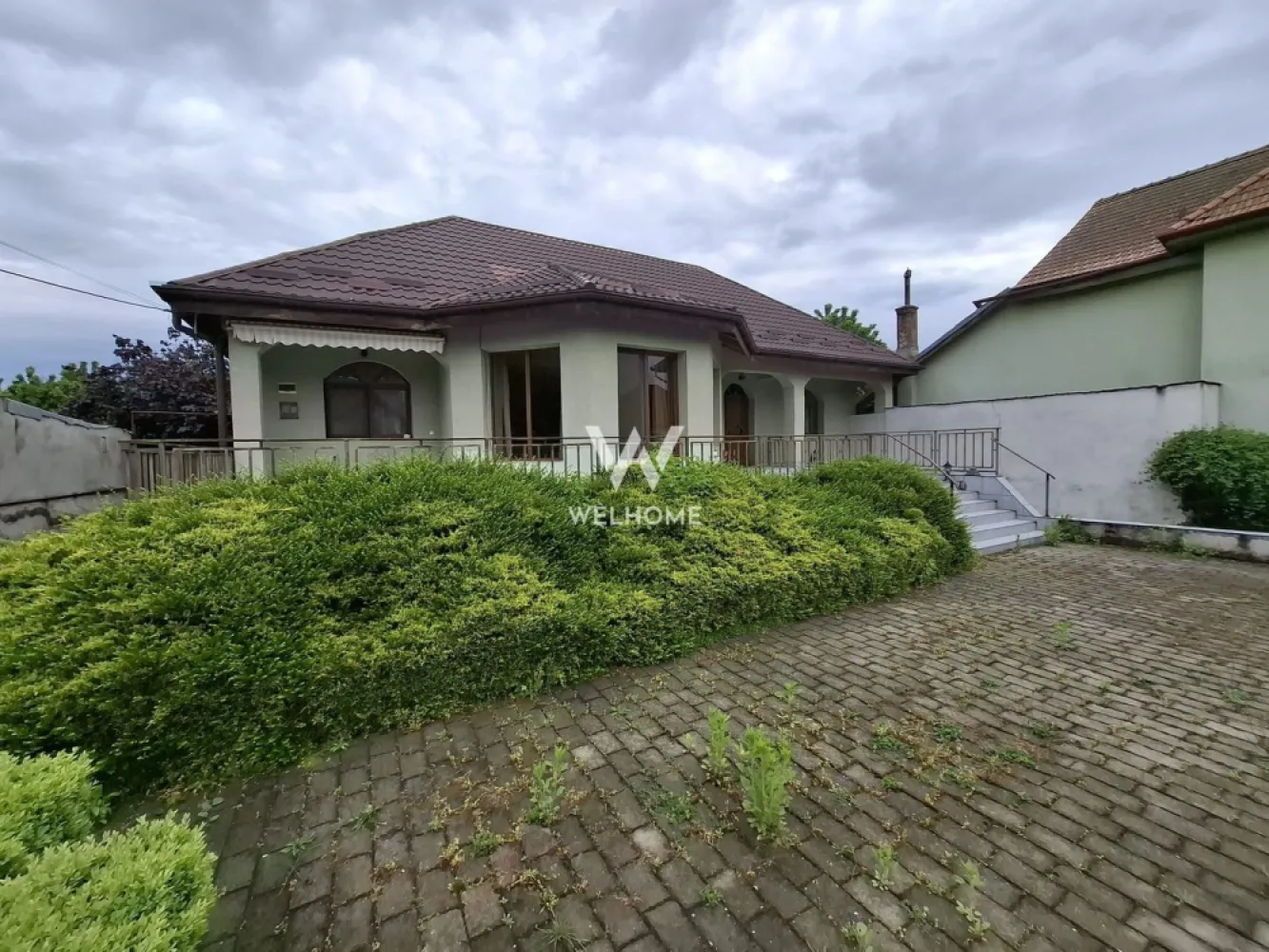 De inchiriat - Casa individuala intima cu teren mare in Avrig, Sibiu