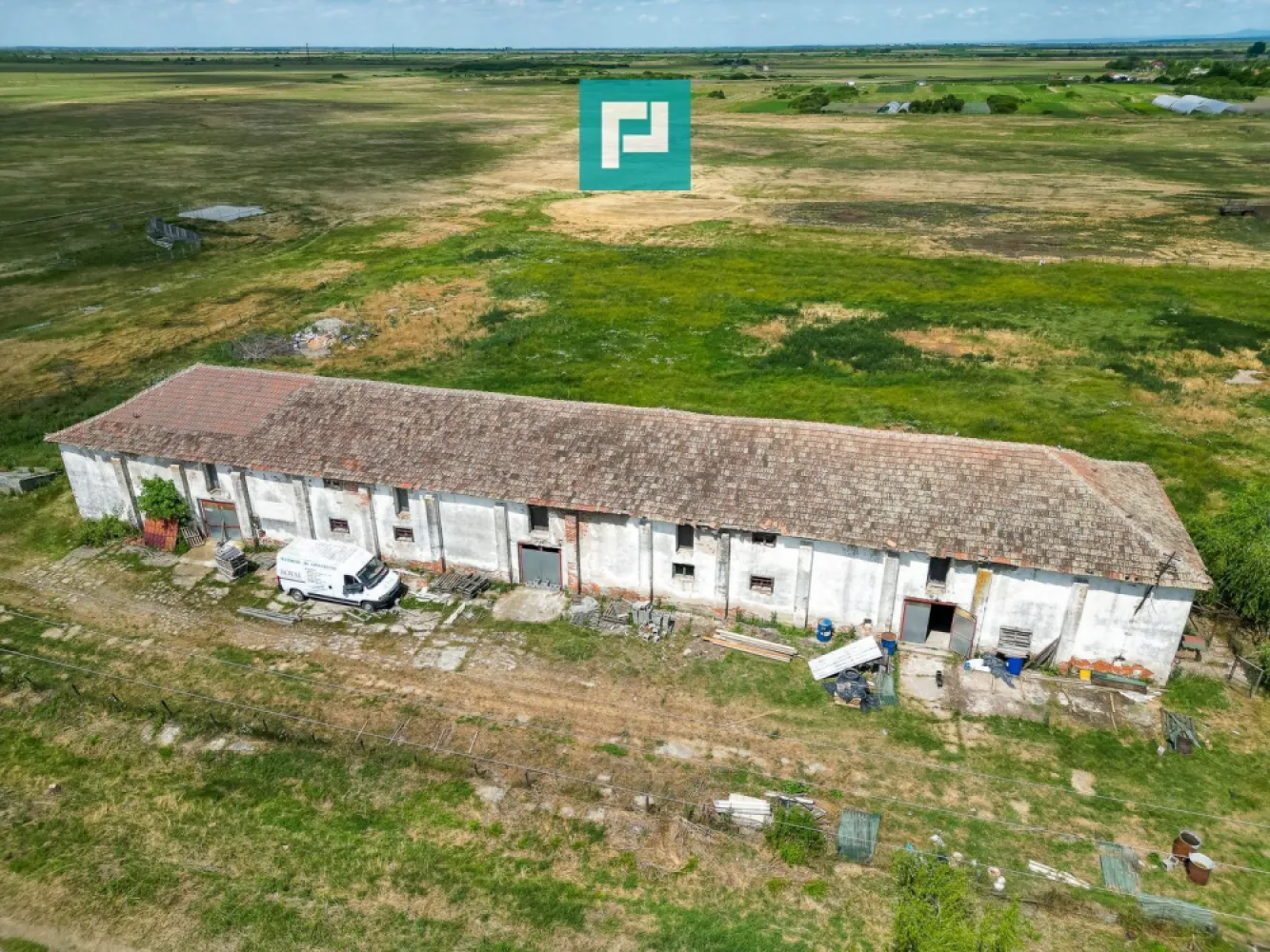Hală industrială cu teren generos în Zărand, Arad