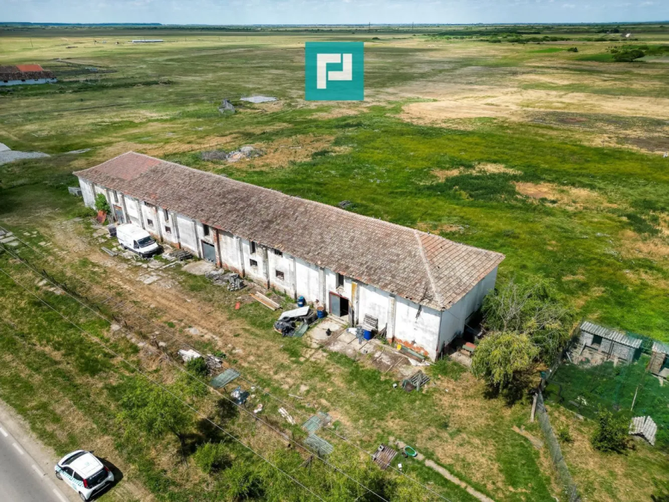 Hală industrială cu teren generos în Zărand, Arad