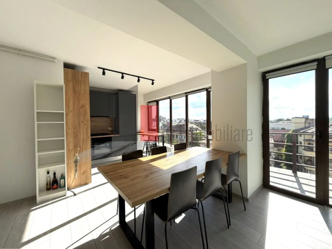 Apartament 3 camere tip Duplex - zona Calea Calarasilor/Matei Basarab