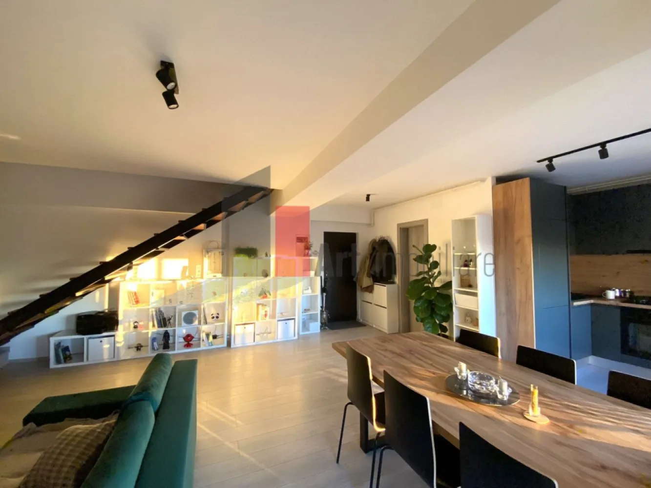 Apartament 3 camere tip Duplex - zona Calea Calarasilor/Matei Basarab
