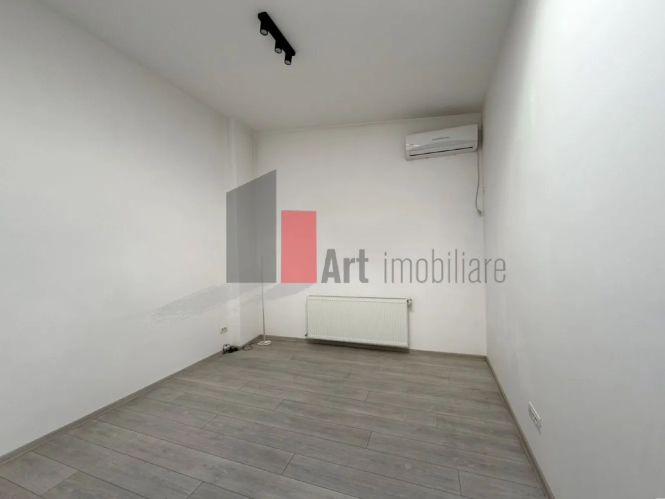 Apartament 3 camere tip Duplex - zona Calea Calarasilor/Matei Basarab