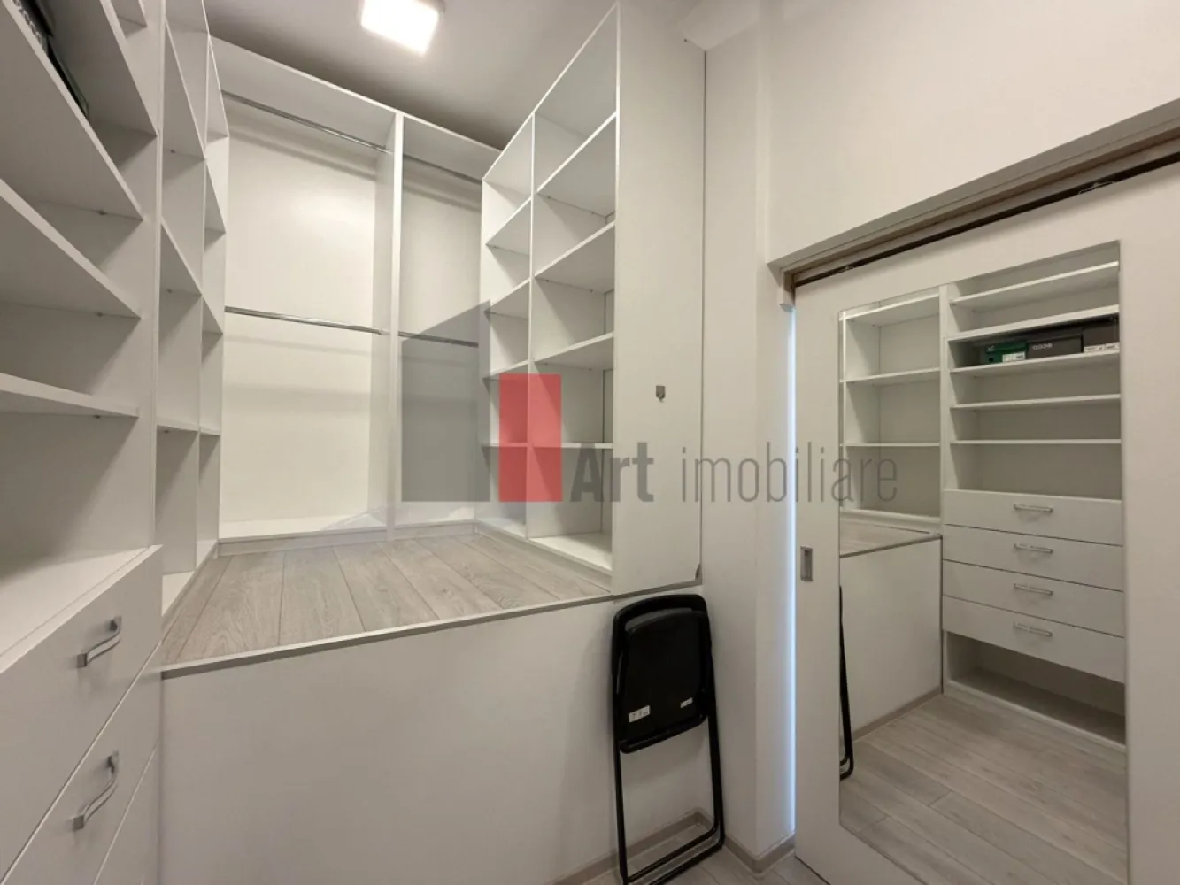 Apartament 3 camere tip Duplex - zona Calea Calarasilor/Matei Basarab