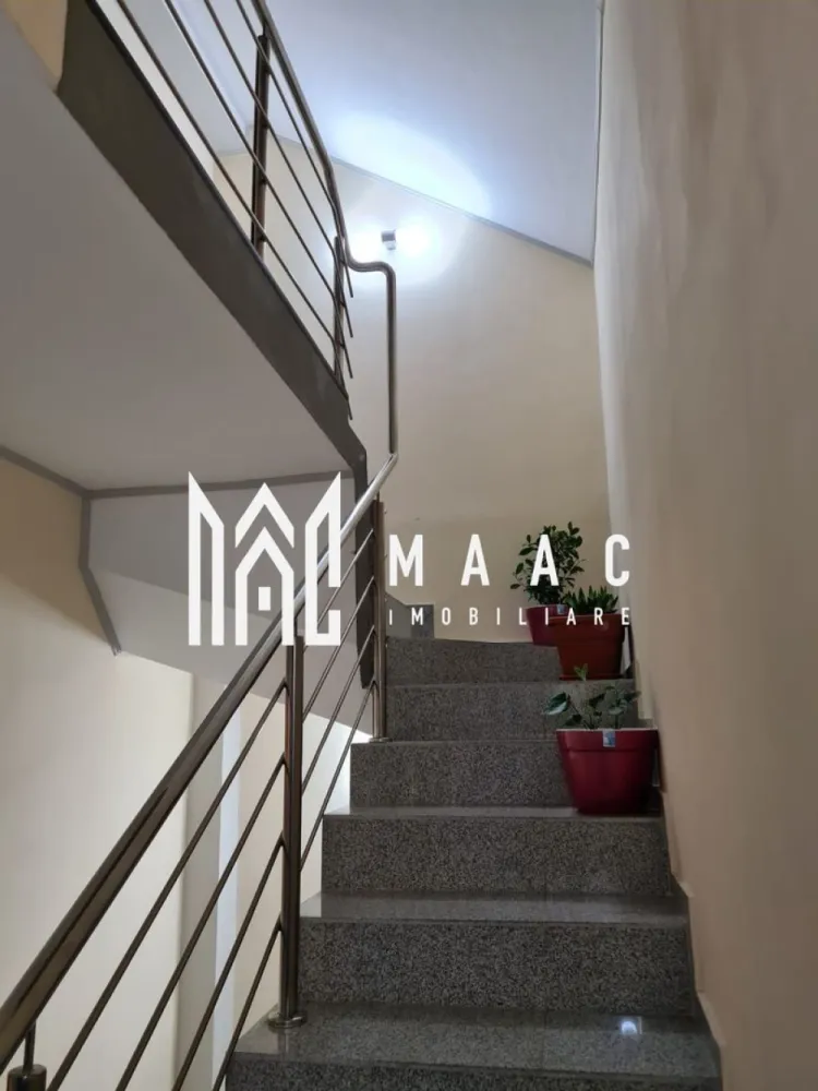 2 Case de vanzare + spatiu comercial | Zona Tiglari | 400 mp