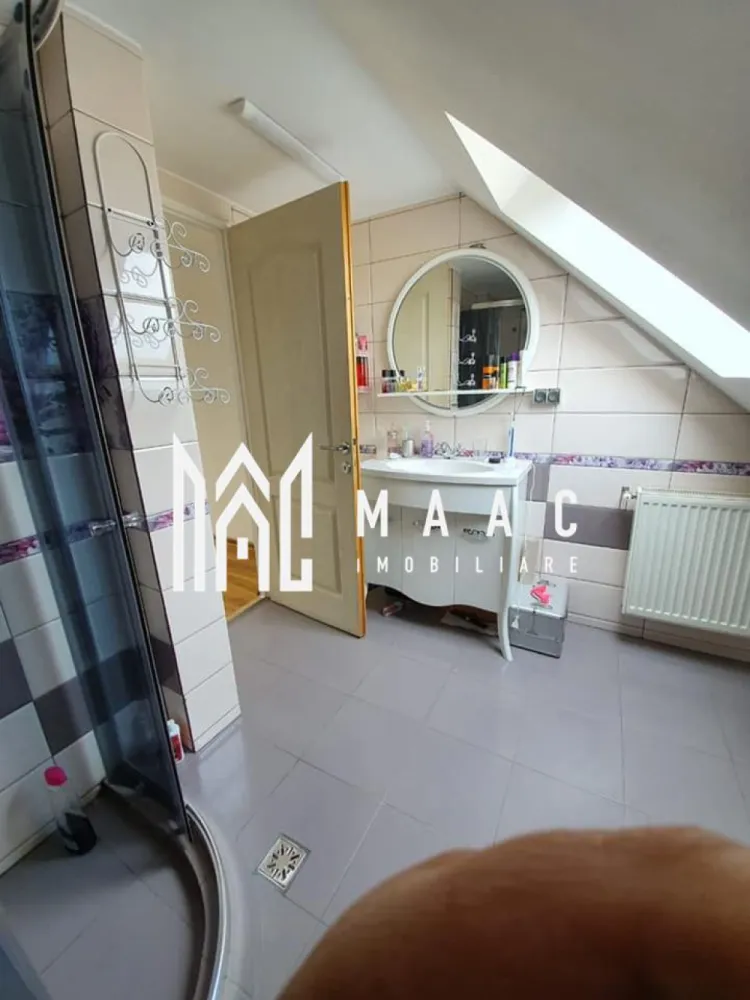 Casă / Vilă cu 6 camere + Casa/Vila cu 2 camere | zona Terezian