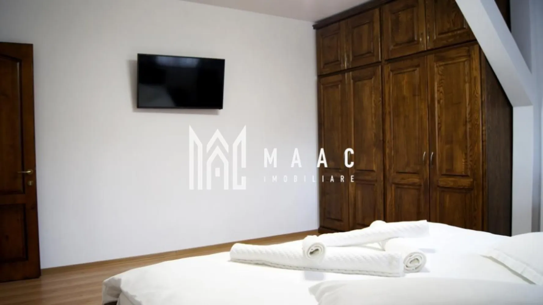 Casă cu 4 camere de vânzare | zona Ultracentrala