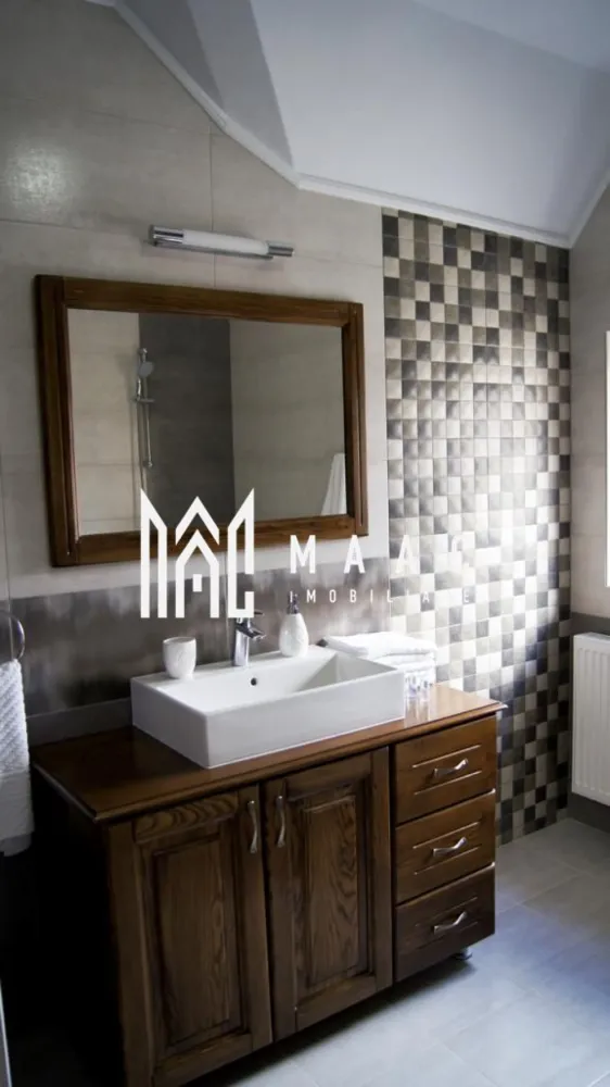 Casă cu 4 camere de vânzare | zona Ultracentrala