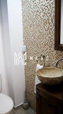 Casă cu 4 camere de vânzare | zona Ultracentrala