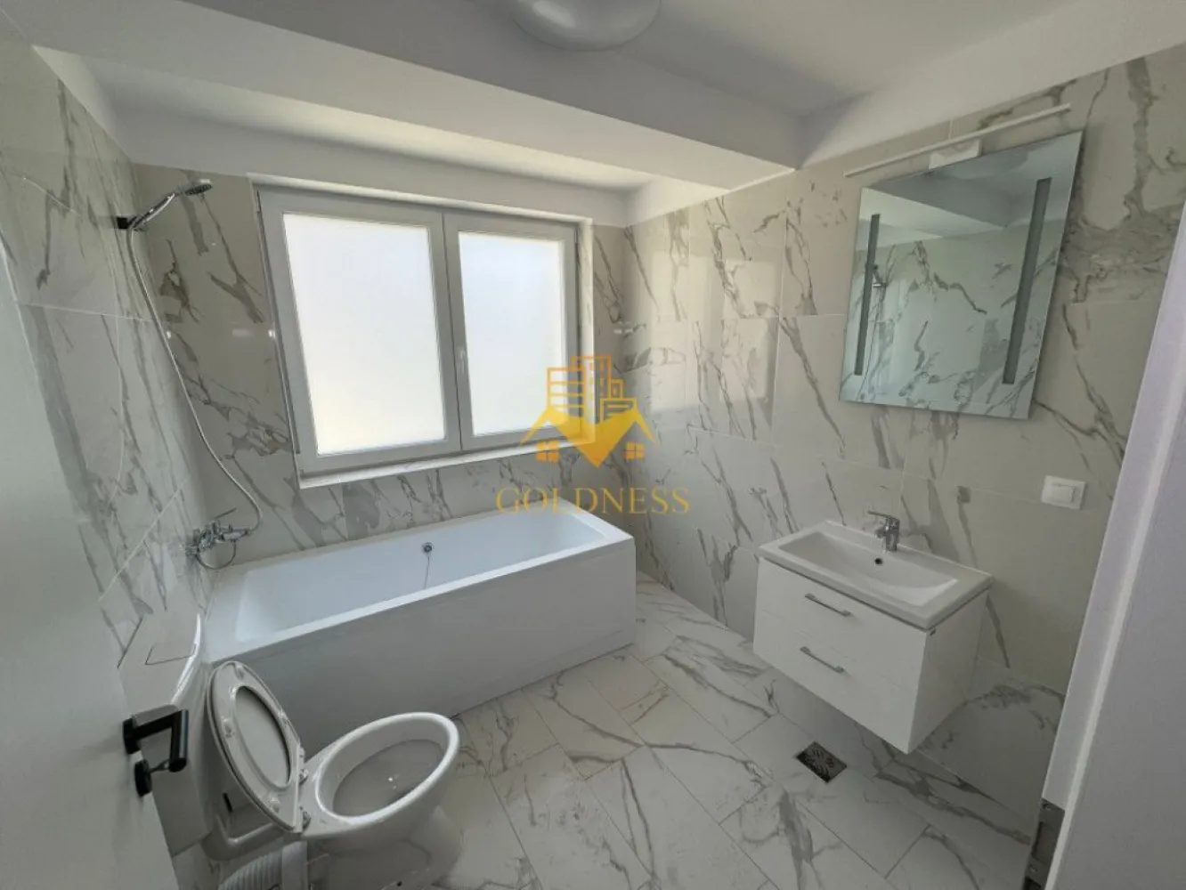2 camere,prima inchiriere, parcare,Baciu zona Galaxiei, Calea Baciului
