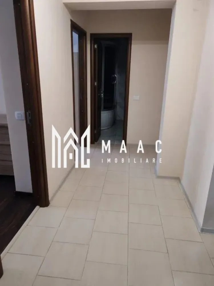 Apartament 2 camere | Traian | Modern - MAAC Imobiliare vă propune spre vânzare un apartament modern cu 2 camere, complet renovat, situat în Cartierul Traian, într-o zonă linistita, cu acces rapid către școli, facultate și centre comerciale. Apartamentul este amplasat la etajul 2 din 4 și are o suprafață de 60 mp, fiind eficient compartimentat astfel: * living luminos * dormitor * bucătărie * grup sanitar * balcon închis Locuința a fost renovată integral, folosindu-se materiale de înaltă calitate, iar finisajele moderne oferă un nivel ridicat de confort. Se vinde complet mobilată și utilată, fiind ideală atât pentru locuit, cât și pentru investiție. Poziționarea excelentă și dotările moderne fac din acest apartament o alegere foarte bună pentru cei care își doresc confort, accesibilitate și un stil de viață urban. Pentru mai multe informații sau pentru a programa o vizionare, vă invităm să contactați MAAC Imobiliare. id: CP2859896 - SP }}