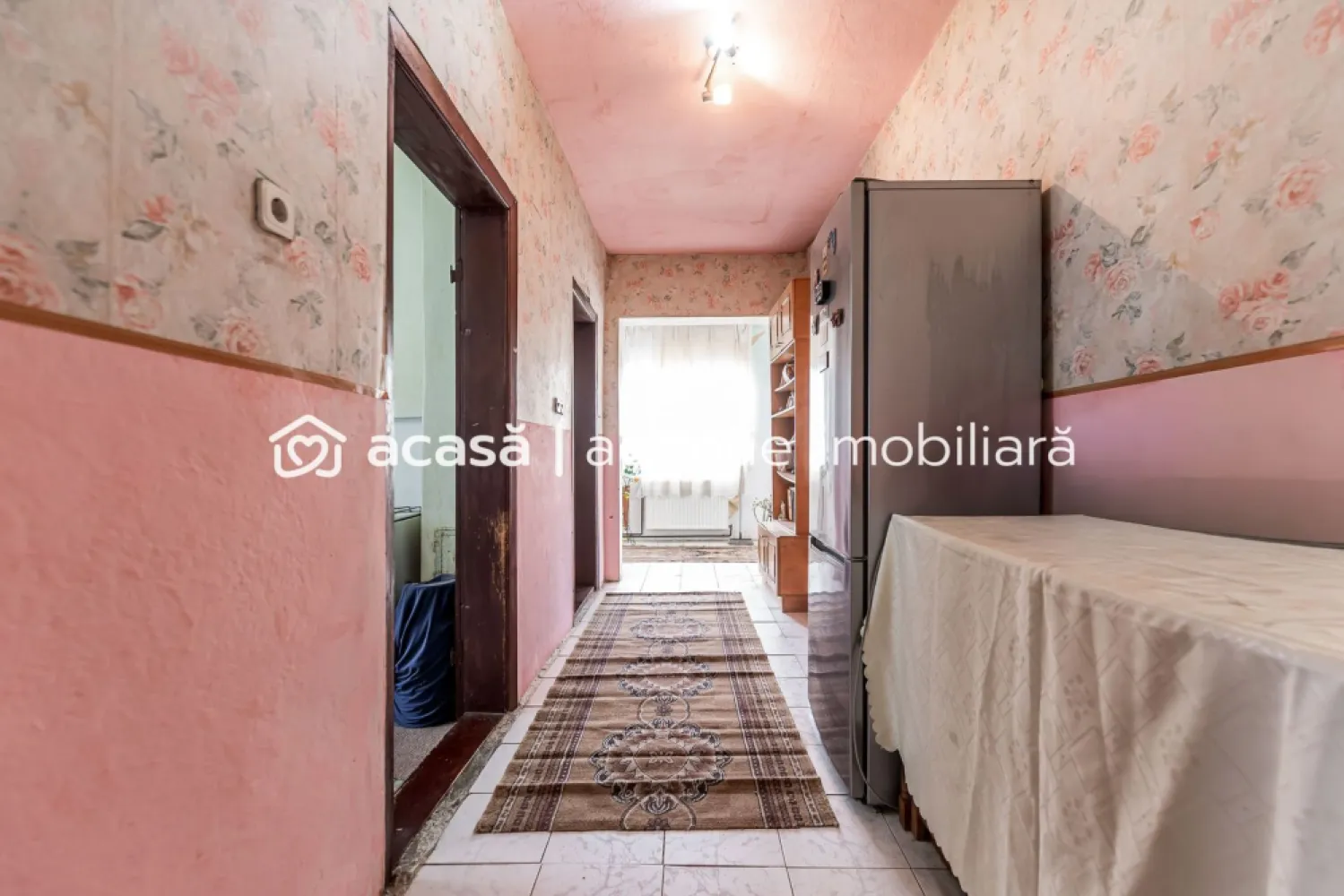 Casă de renovat cu 773 mp teren la preț de apartament