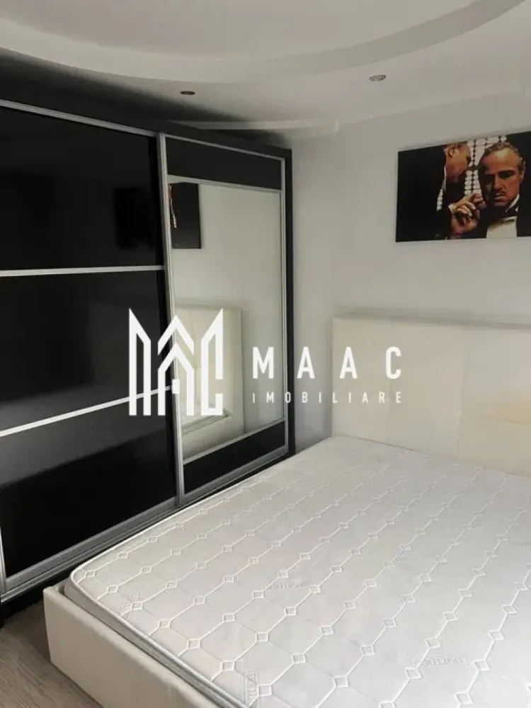 Apartament 3 camere| Shopping City | Parter | Modern - MAAC Imobiliare vă propune spre vânzare un apartament cu 3 camere, situat în Cartierul Traian, într-o zonă foarte bine cotată, în apropiere de Shopping City, McDonald’s și alte puncte de interes. Apartamentul este amplasat la parterul unui bloc cu 4 etaje, are o suprafață de 75 mp și beneficiază de o compartimentare practică, ideală atât pentru locuit, cât și pentru investiție. Imobilul dispune de centrală termică proprie, este complet renovat cu materiale de înaltă calitate și se vinde mobilat și utilat, exact ca în poze, fiind gata pentru mutare imediată. Zona este liniștită, cu acces facil către mijloace de transport, centre comerciale, școli și alte facilități urbane. Pentru mai multe detalii sau pentru programarea unei vizionări, vă invităm să contactați MAAC Imobiliare. id: CP2859714 - SP }}