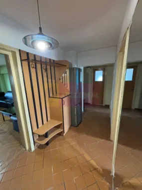 Apartament 3 camere Decebal stradal
