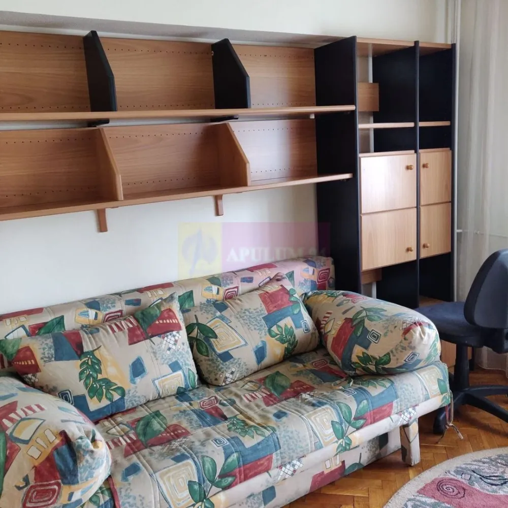Bd Unirii, La Fantani, stradal - Va oferim spre vanzare un apartament de 4 camere pe bd Unirii, stradal, etaj 5/8, situat pe bulevardul Unirii la fantani, cu vederea mixta si pe fata si pe spate. 
Pentru detalii si vizionari contactati Dona Camelia 0733863461