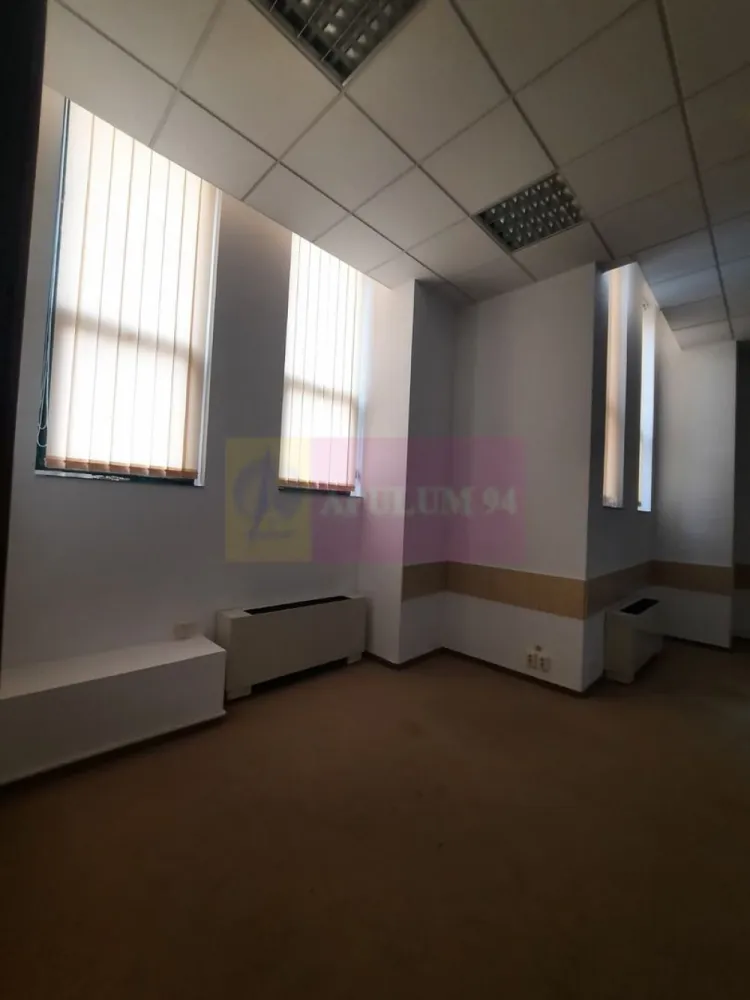 Inchiriere spatiu comercial bd Unirii, vitrina 25ml, stradal