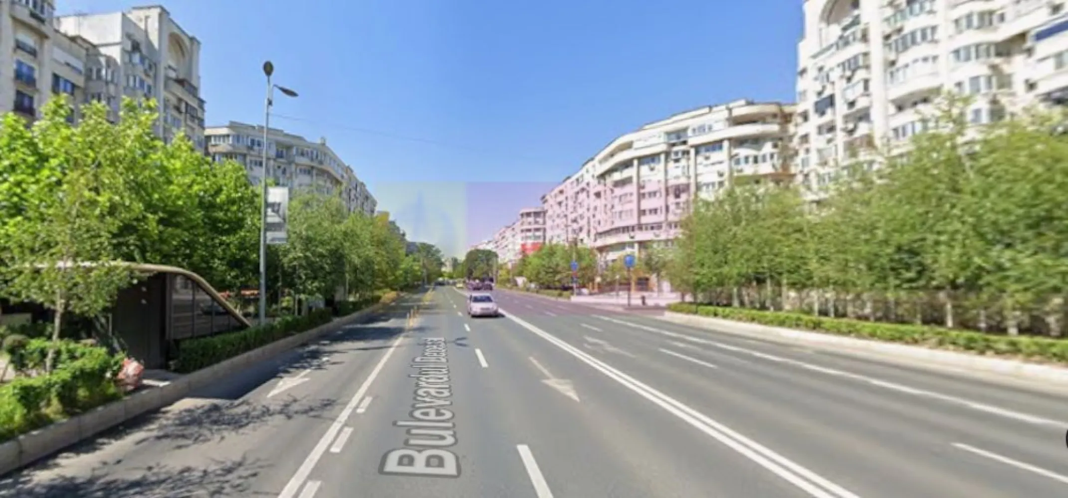 Spatiu comercial de inchiriat - Bdul Decebal, metrou M2 - Va oferim spre inchiriere spatiu comercial pozitionat pe Bdul Decebal, la parter, aproape de metrou Piata Muncii. Zona cu vad comercial deosebit.
Spatiul are o suprafata de 110 mp , cu sala vanzare de 60 mp, cu vitrina de 10ml, dotat cu grup sanitar, curent trifazic, aer conditionat, cu 2 intrari.
Pentru detalii suplimentare si vizionari contactati agentul Dona Camelia 0733683461