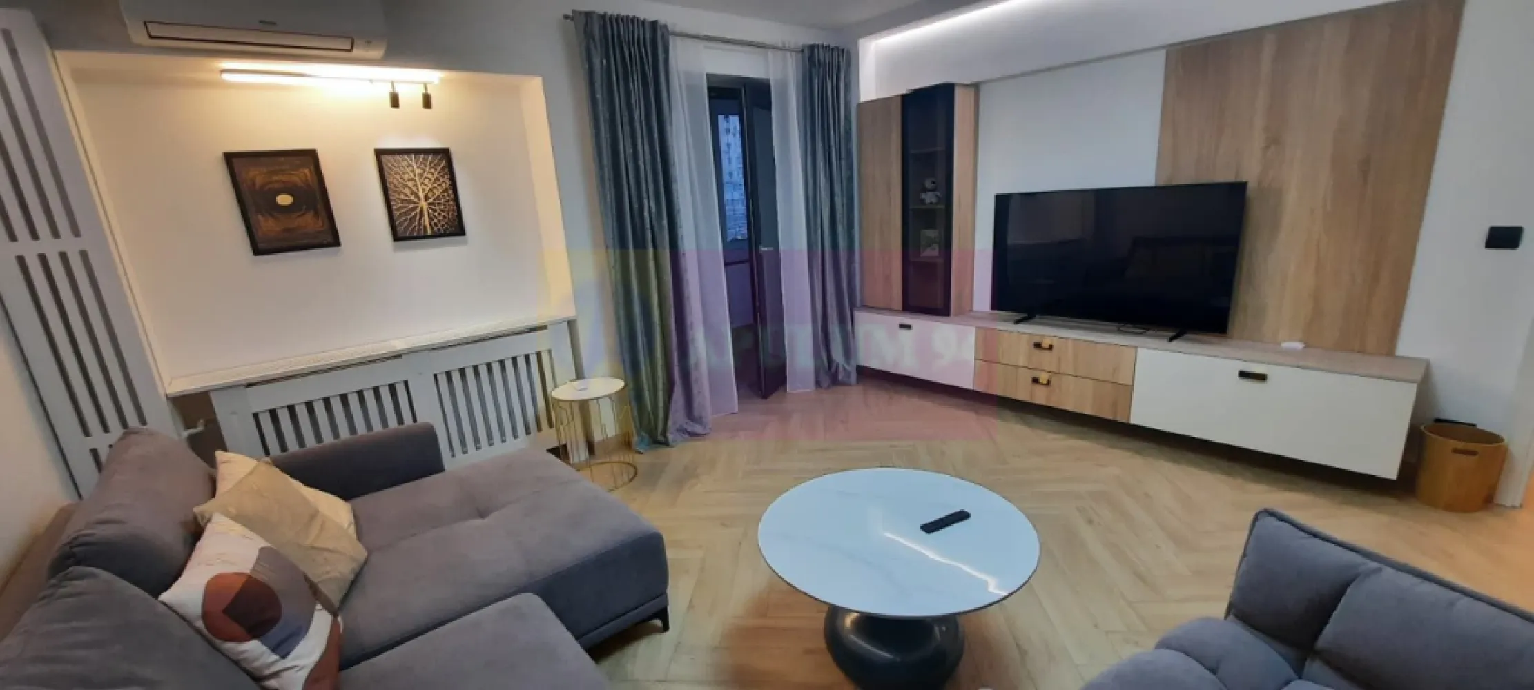 Apartament Sfanta Vineri, prima inchiriere, totul nou LUX