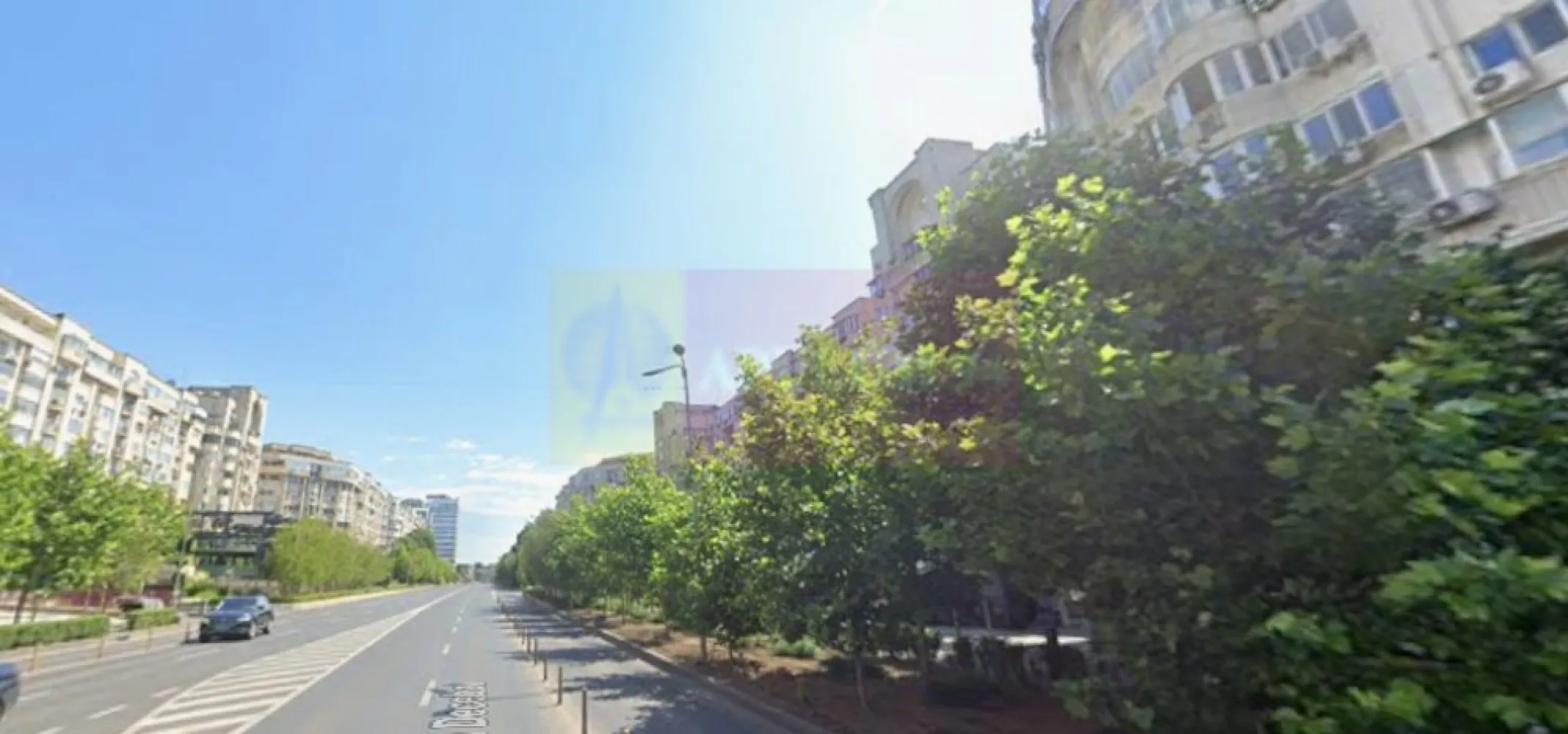 Spatiu comercial bd DECEBAL - PIATA ALBA IULIA - Va oferim spre inchiriere un spațiu comercial in zona Bd. Decebal-Alba Iulia, dispus pe parter și mezanin și beneficiază de poziționare stradală buna, într-o zonă cu trafic pietonal și auto intens. Are deschidere generoasa, ceea ce asigură vizibilitate foarte bună pentru clienti și expunere din mai multe direcții. Suprafata utila a spatiului este 124+100=224mp, cu toate utilitatile si contorizare separata, are curent trifazic 380v.
Are doua intrari prin fata.
Spatiul se preteaza pentru orice tip de activitate.
Pentru detalii suplimentare si vizionare contactati agentul Dona Camelia 0733683461.