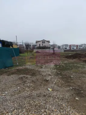Vanzare teren in zona Sisesi constructie casa