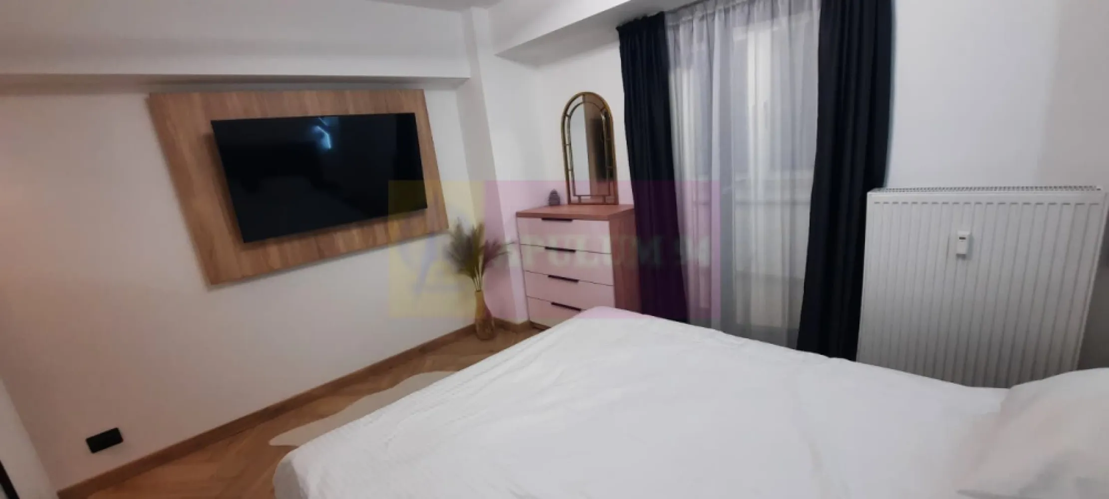 Inchiriere apartament 2 camere Unirii-Sfanta Vineri,prima inchiriere - Va oferim spre inchiriere un apartament de 2 camere aflat la prima inchiriere, in zona Piata Unirii-Sfanta Vineri, stradal, la etajul 2/8 decomandat, mobilat si utilat LUX in 2025. Apartamentul este dotat cu masina spalat vase si masina spalat rufe, 3 aparate aer conditionat etc. Totul este nou, si la prima inchiriere. Vederea apartamentului este pe fata la bulevard, cu orientare EST-VEST. Are geam tripan cu o izolatie fonica si termica foarte buna.
Ideal pentru magistrati, avocati, juristi deoarece se afla langa Tribunal si Curtea de Apel.
Pentru vizionari si detalii contactati agentul Dona Camelia 0733683461.