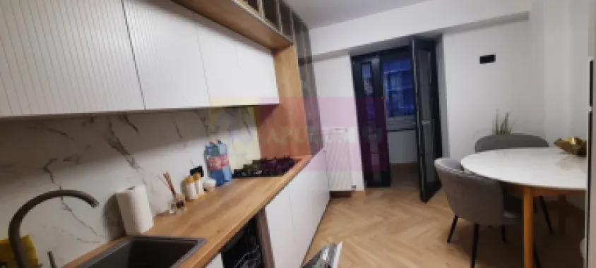 Inchiriere apartament 2 camere Unirii-Sfanta Vineri,prima inchiriere